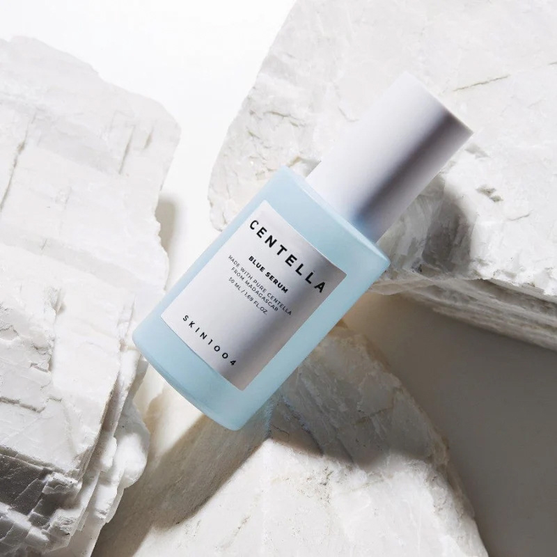 Centella asiatica Kwas Hialuronowy Esencja Woda nawilża, poprawia kondycję skóry i napina skórę 30ml