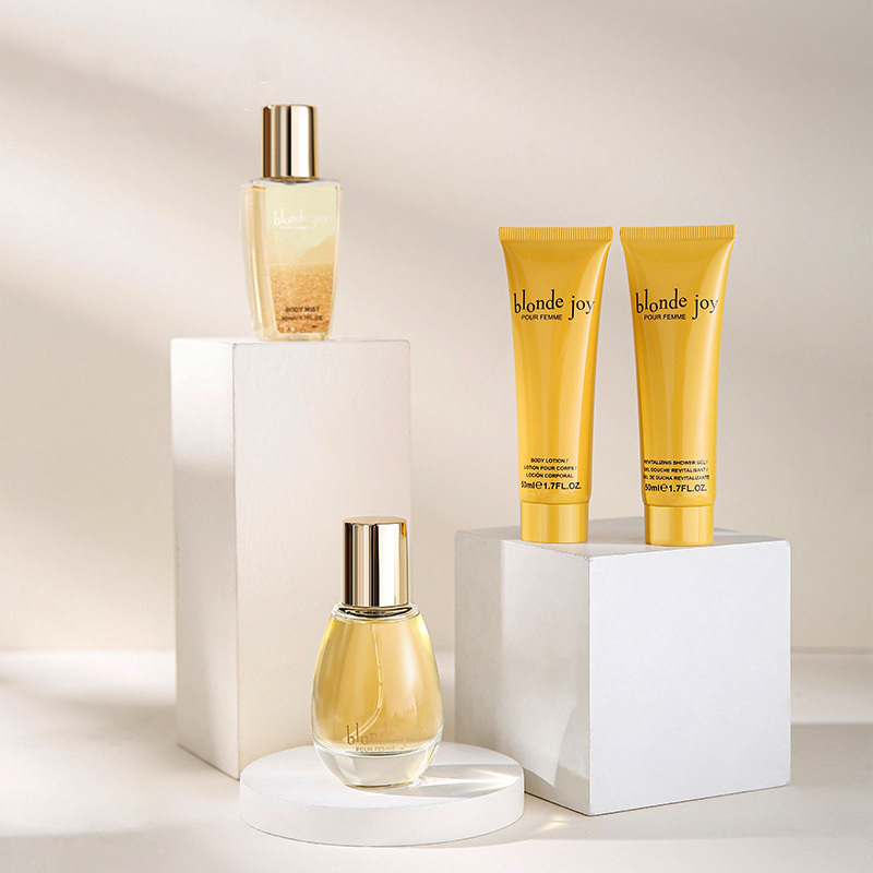 Zestaw upominkowy do pielęgnacji skóry do kąpieli Spa zawiera żel pod prysznic, balsam do ciała oraz mgiełkę do ciała i perfumy dla kobiet