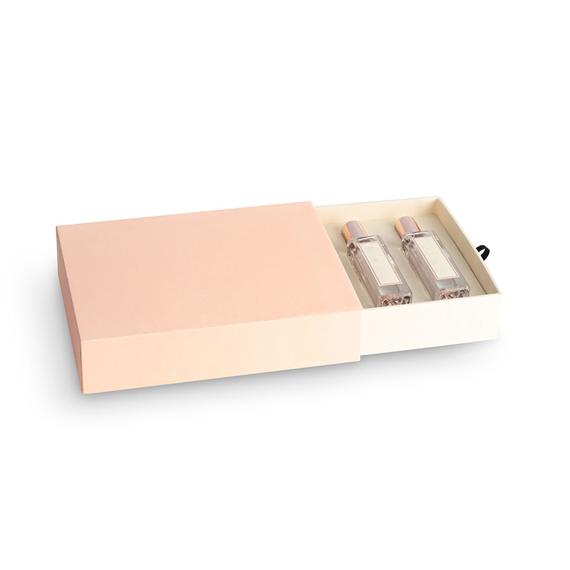 30ML*4 Etykiety Długotrwałe perfumy w sprayu do ciała Zestaw upominkowy dla kobiet Mężczyźni 30ml/50ml/100ml