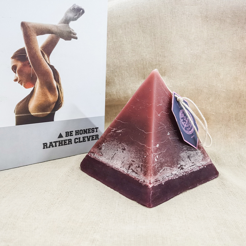 250g Luksusowa świeca kryształowa Ręcznie robione świece zapachowe w kształcie piramidy zodiaku z kryształkami